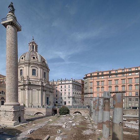 Nh Collection Roma Fori Imperiali Hotel Eksteriør billede The Roman Forum