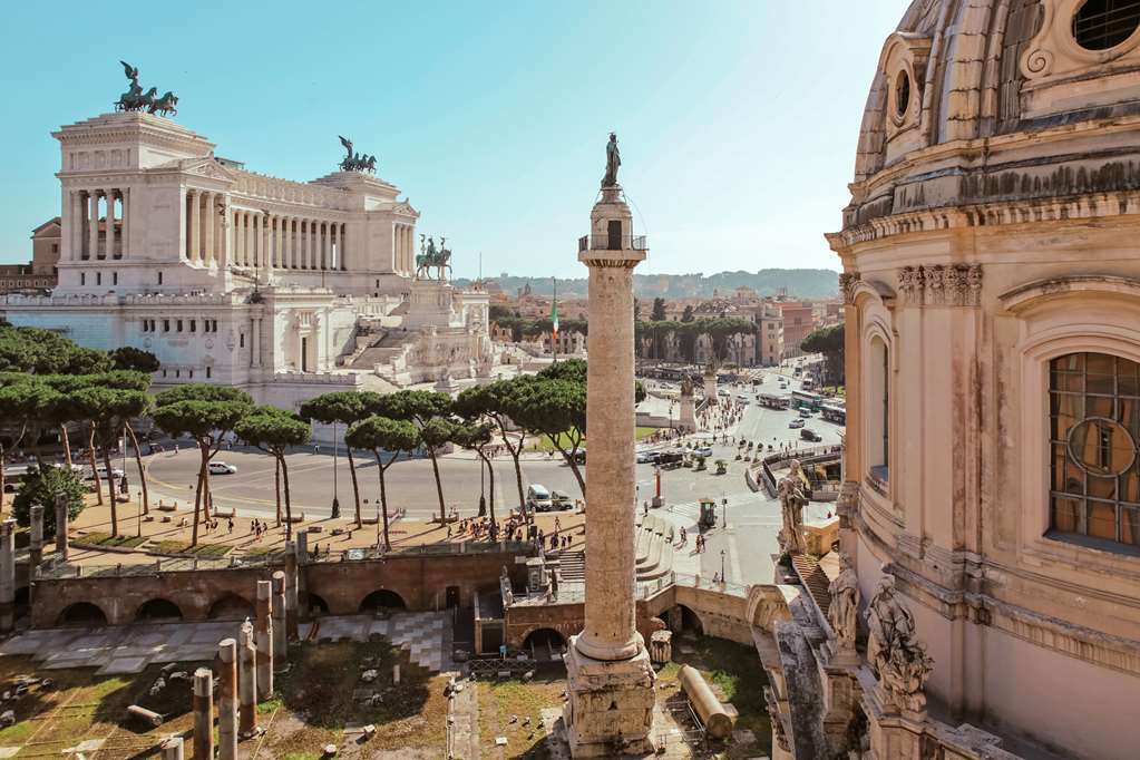Nh Collection Roma Fori Imperiali Hotel Bekvemmeligheder billede The Column of Marcus Aurelius