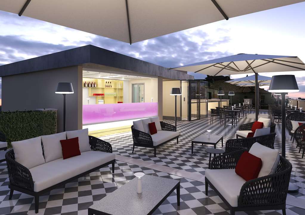 Nh Collection Roma Fori Imperiali Hotel Bekvemmeligheder billede Rooftop bar